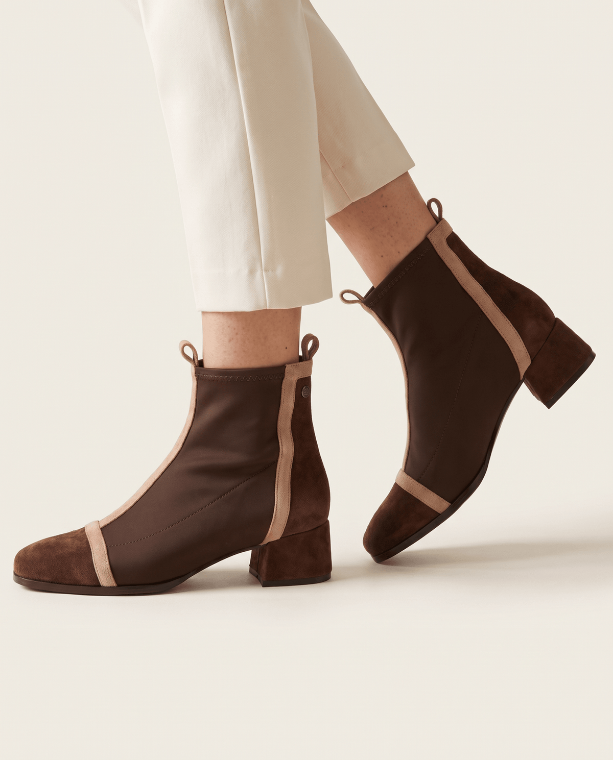 Almudena · Botín de Ante y Tejido - zapatos de mujer Calenzo